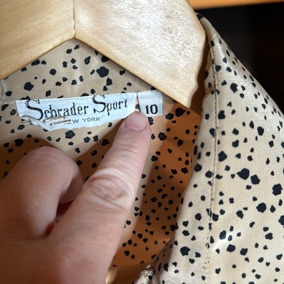 Vintage Schrader Sport New York Champagne with Black Spots Blouse Size 10 - Picture 4 of 8